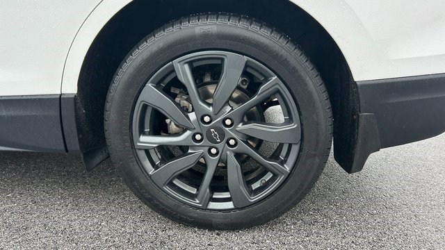 Certified 2022 Chevrolet Equinox RS w/ LPO, Floor Liner Package image 12