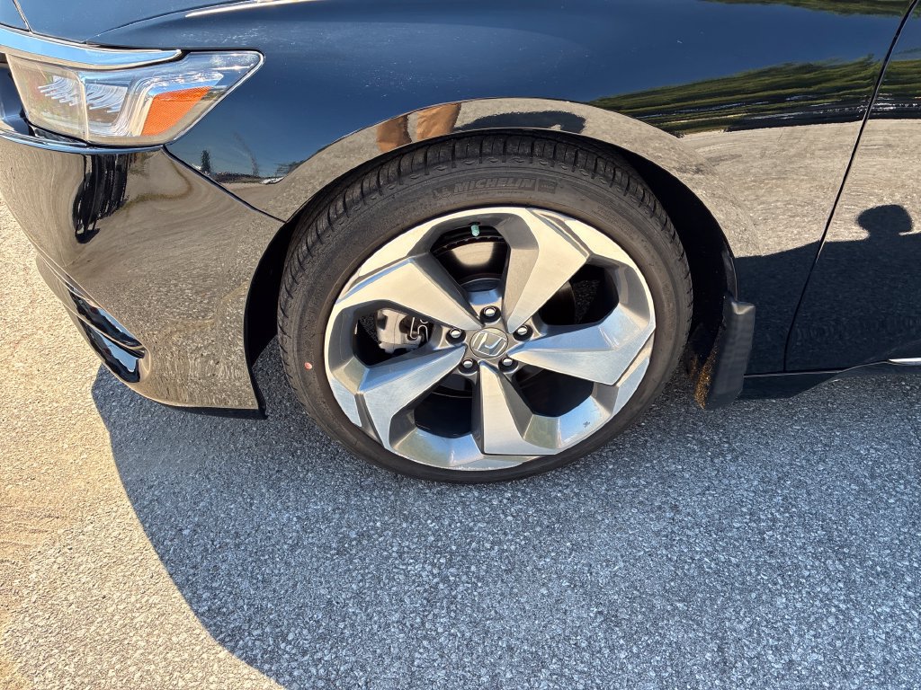 Certified 2019 Honda Accord Touring image 11