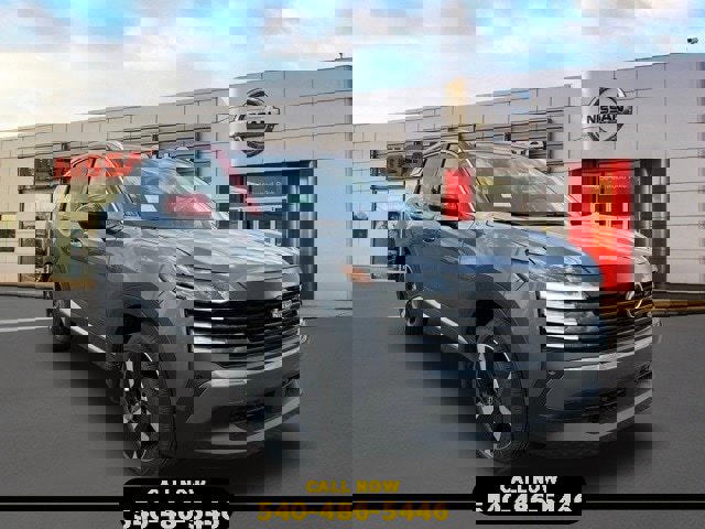 New 2025 Nissan Kicks SR w/ SR Premium Package image 1