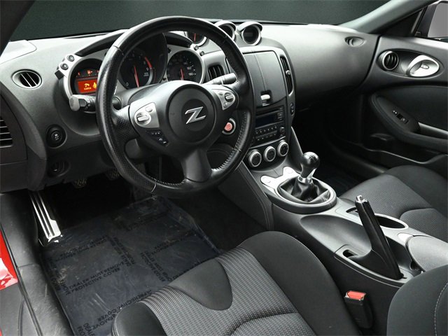 Used 2020 Nissan 370Z w/ Sport Package image 10