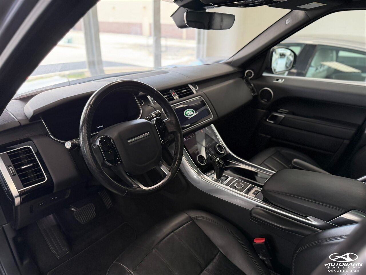 Used 2018 Land Rover Range Rover Sport HSE AWD/4WD image 17