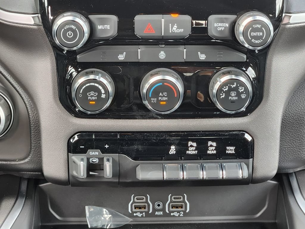New 2026 RAM 1500 Big Horn w/ Night Edition AWD/4WD image 21