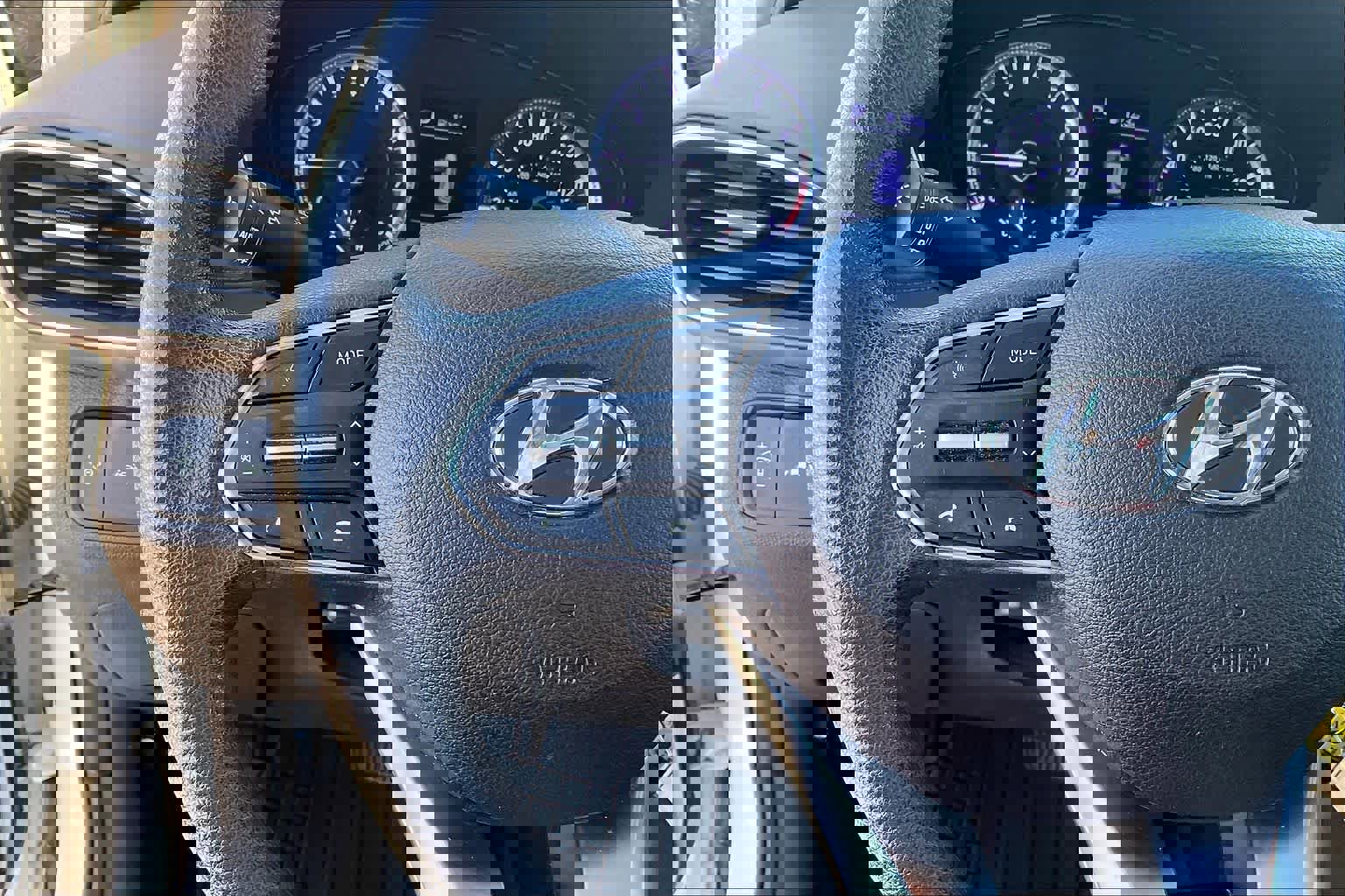 Used 2020 Hyundai Santa Fe SE image 22