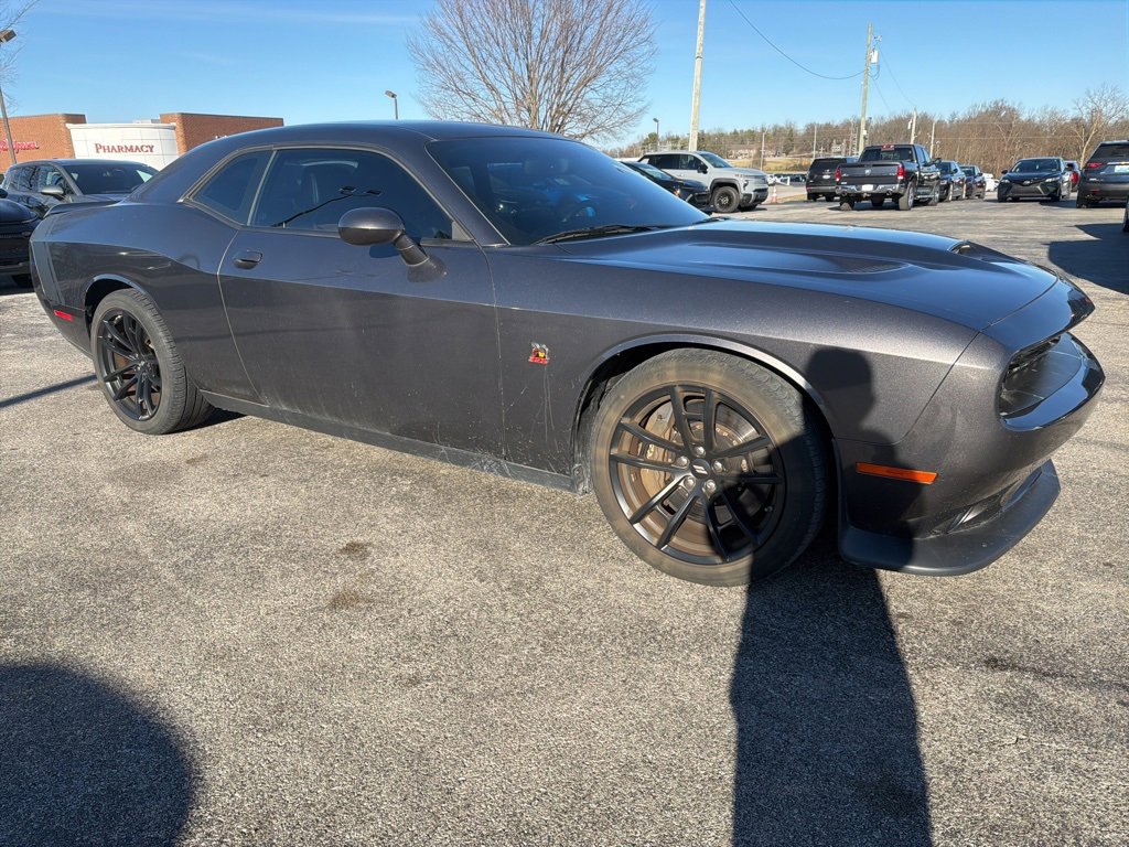 Used 2022 Dodge Challenger R/T Scat Pack w/ Dynamics Package image 3