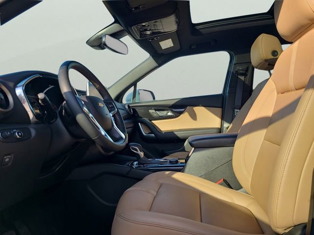 Used 2024 Chevrolet Blazer Premier FWD image 23