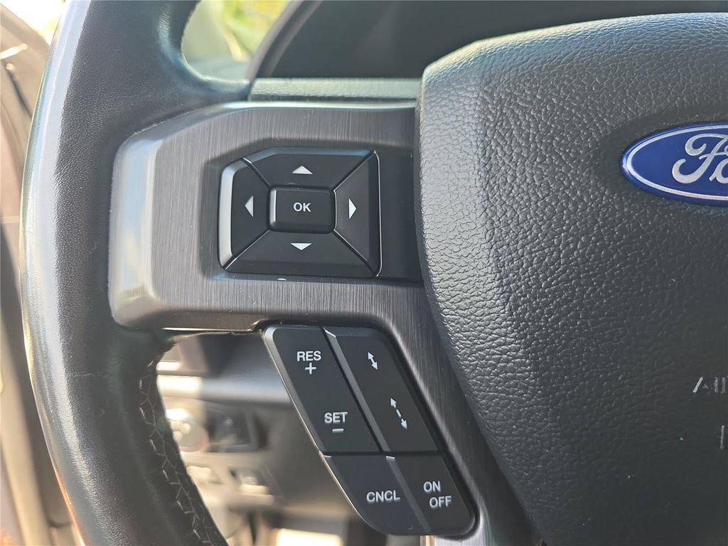 Used 2018 Ford Expedition Platinum RWD image 26