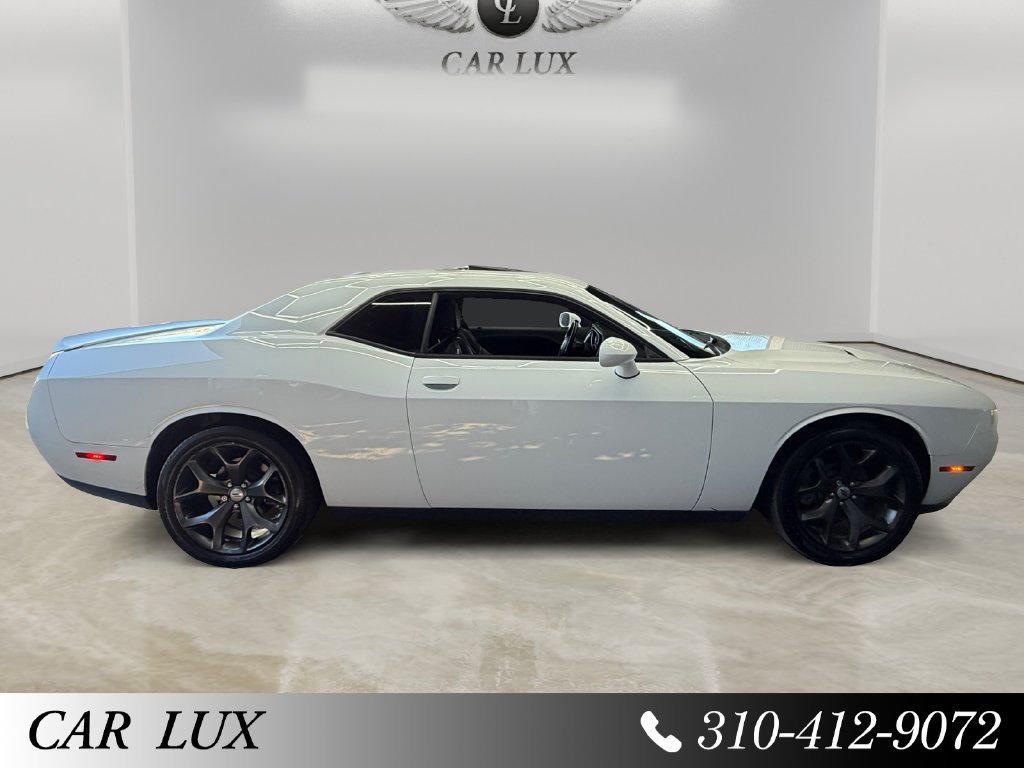 Used 2018 Dodge Challenger SXT Plus RWD image 6