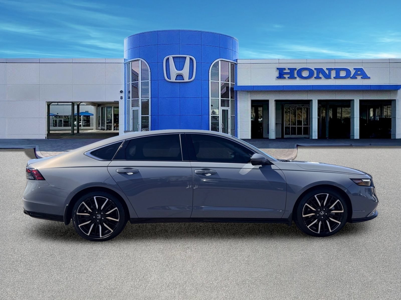 Used 2023 Honda Accord Touring image 8