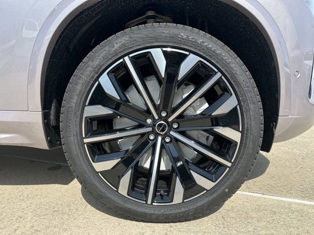 New 2026 Volvo XC90 B6 Plus w/ Protection Package AWD/4WD image 9