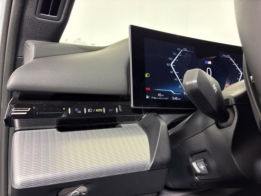 Certified 2024 BMW 530i w/ M Sport Package RWD image 18