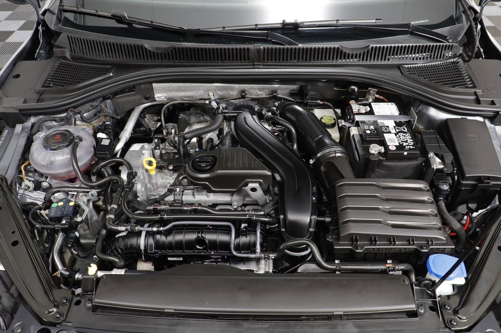 Used 2025 Volkswagen Jetta SE w/ Black Wheel Package image 23