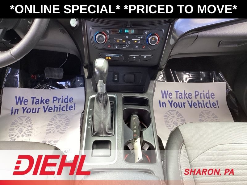 Used 2017 Ford Escape Titanium AWD/4WD image 29