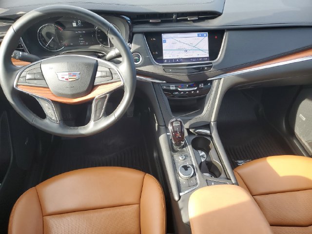 Certified 2025 Cadillac XT5 Premium Luxury w/ LPO, Floor Liner Package AWD/4WD image 29