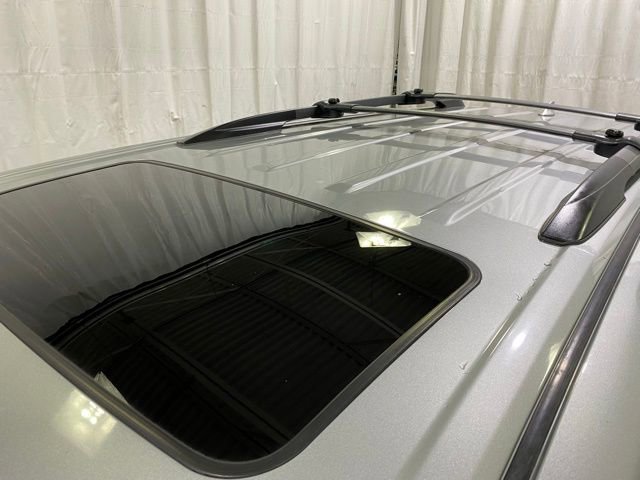 Certified 2019 Toyota Sienna SE Premium image 26