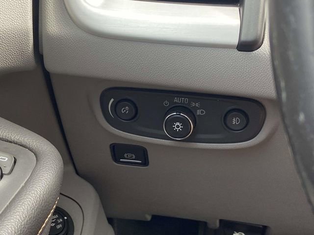 Used 2018 GMC Terrain SLT w/ Preferred Package image 28