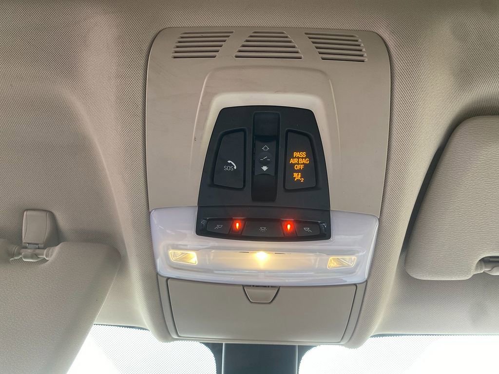 Used 2016 BMW X5 xDrive40e image 23