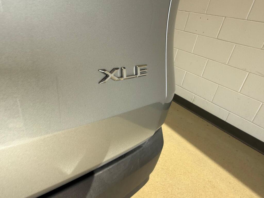 Used 2025 Toyota Grand Highlander AWD Hybrid image 15
