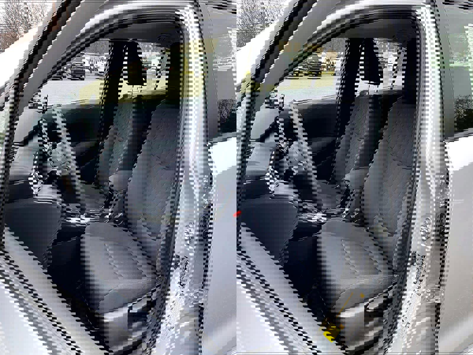 Used 2022 Toyota Corolla LE image 10