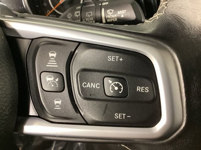 Used 2020 Jeep Wrangler Unlimited Sahara AWD/4WD image 14