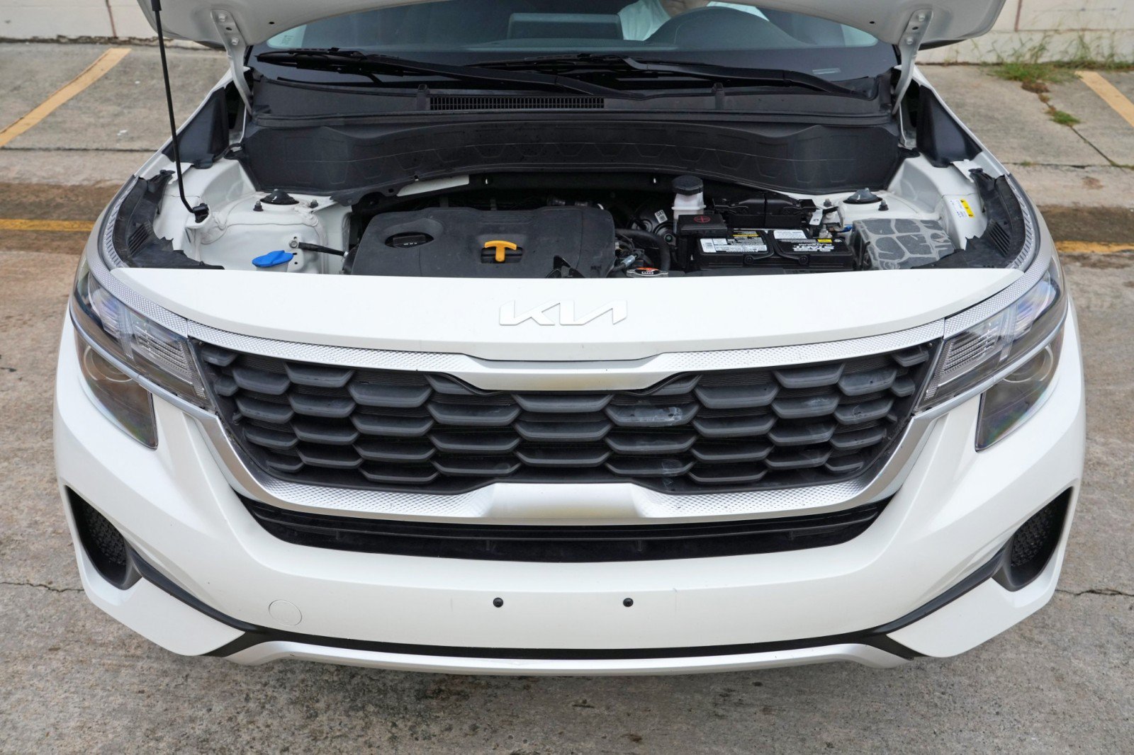 Used 2023 Kia Seltos LX AWD/4WD image 7