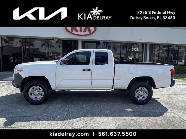 Used 2020 Toyota Tacoma SR image 5