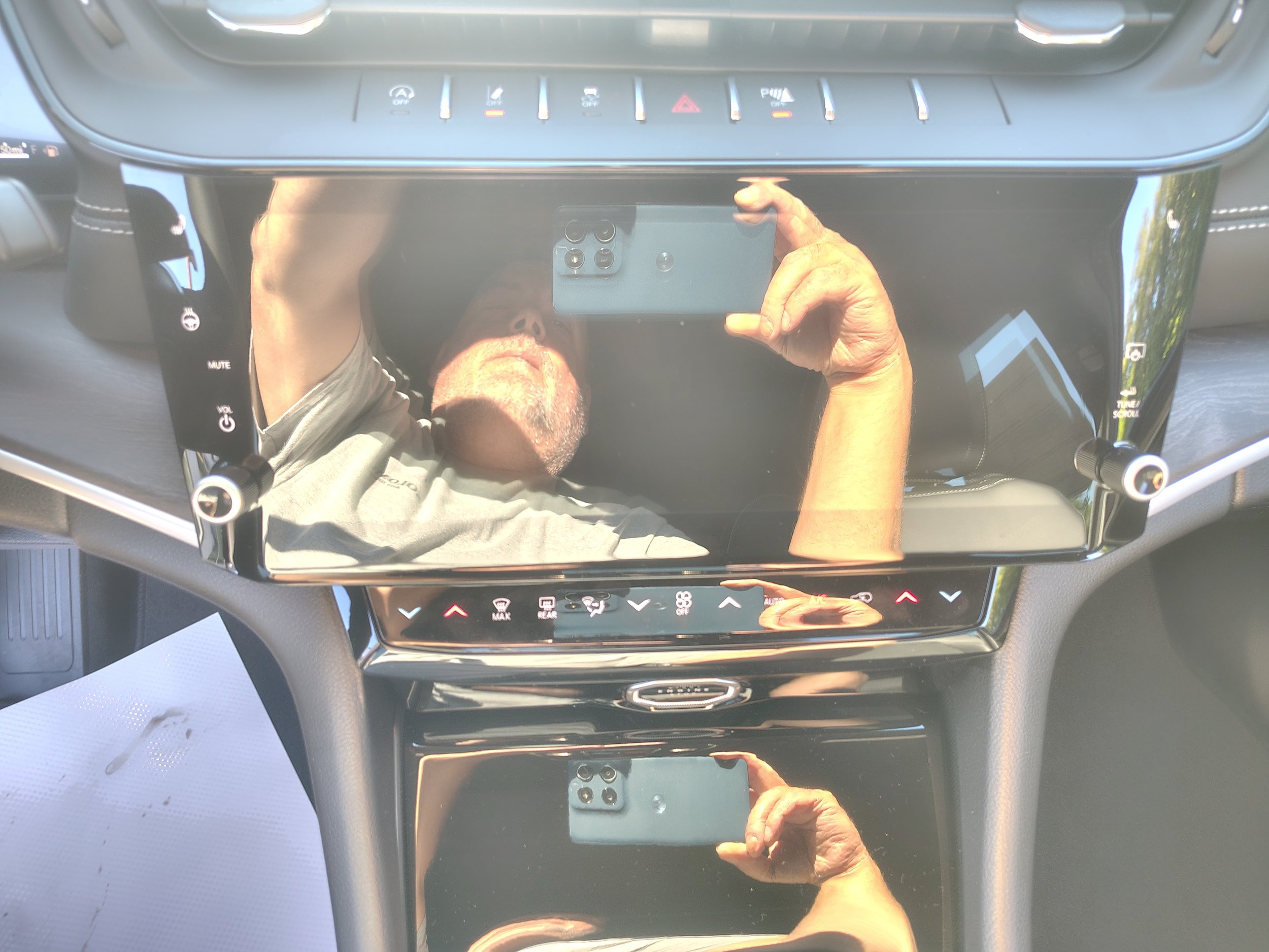 New 2026 Jeep Grand Cherokee L 4WD image 37