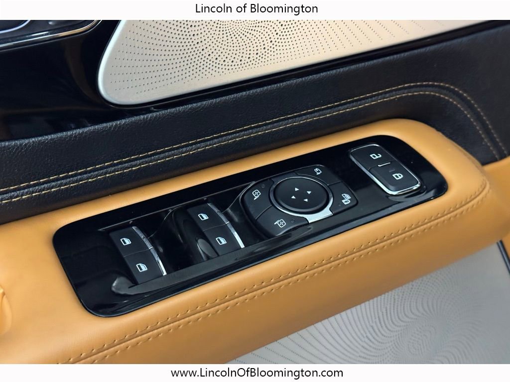 Certified 2023 Lincoln Aviator Black Label w/ Jet Package image 19