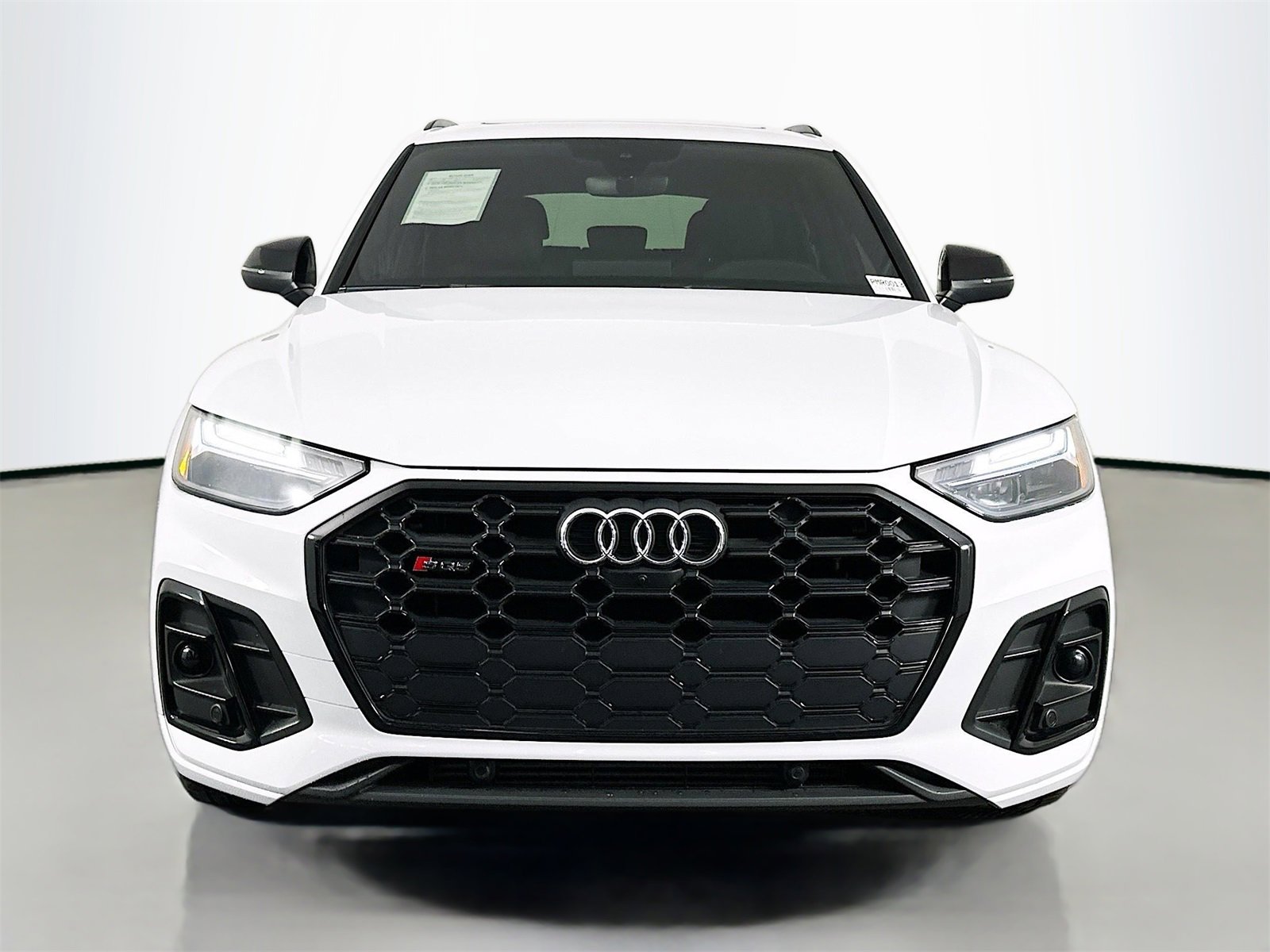 Used 2023 Audi SQ5 Premium Plus image 2
