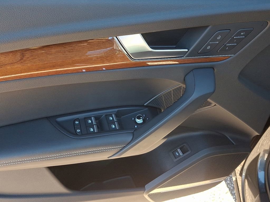 Certified 2023 Audi Q5 2.0T Premium Plus w/ Premium Plus Package image 13