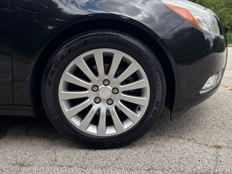 Used 2013 Buick Regal Premium FWD image 27