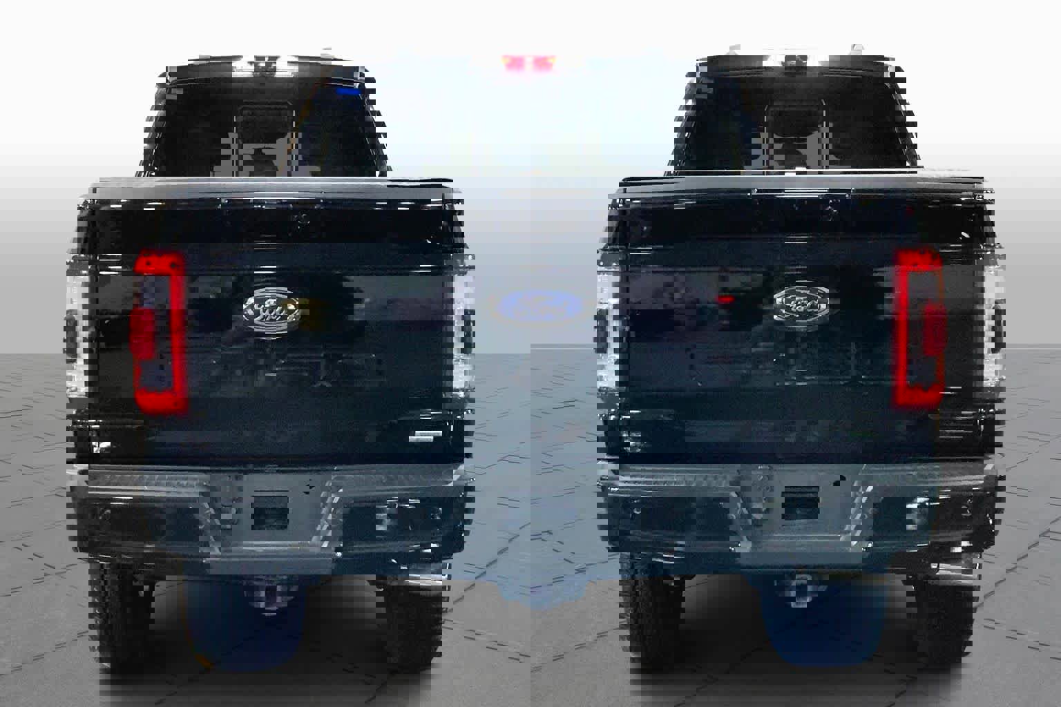 Used 2021 Ford F150 Lariat w/ Equipment Group 502A High image 5