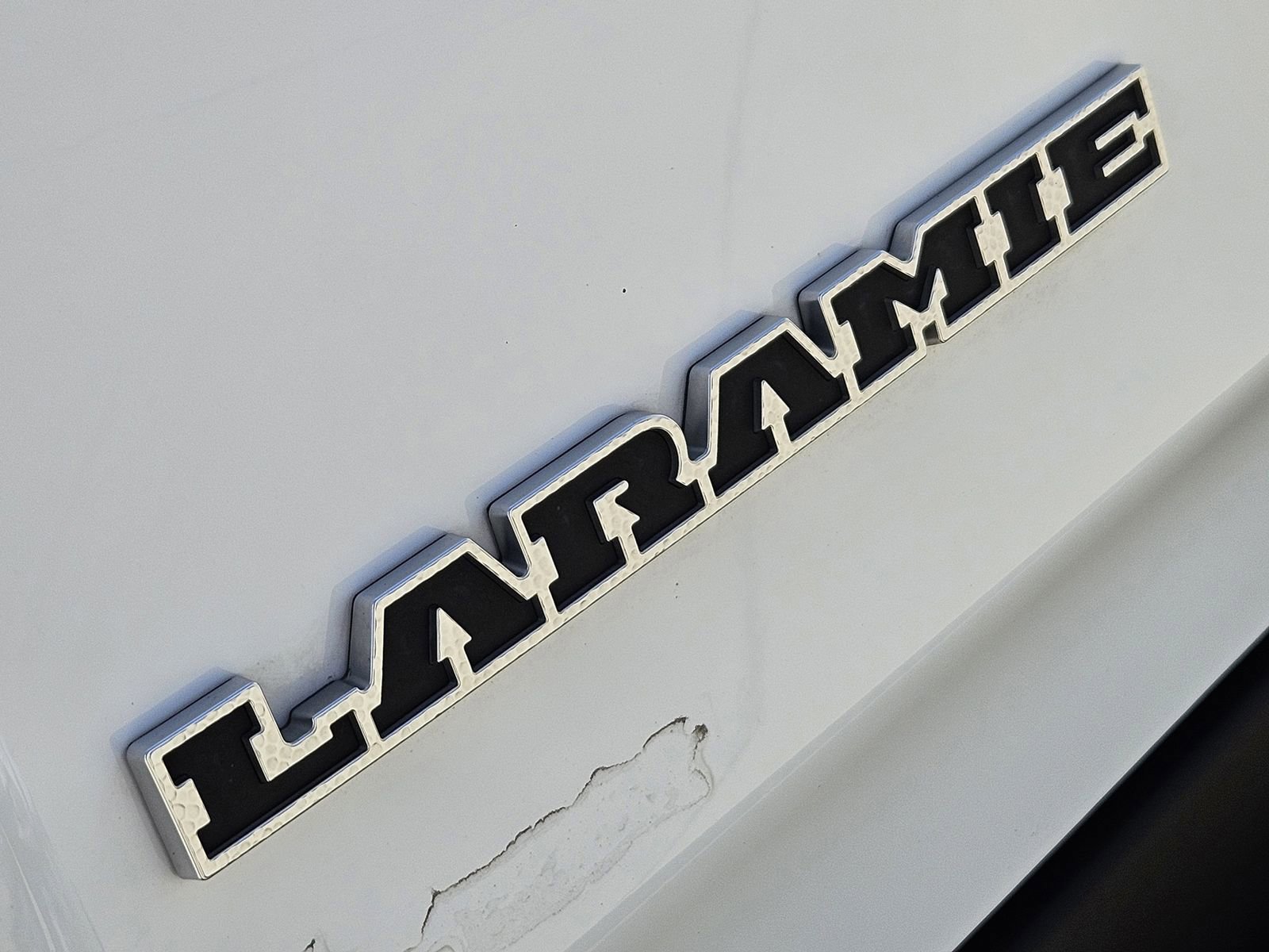 Used 2024 RAM 1500 Laramie AWD/4WD image 16