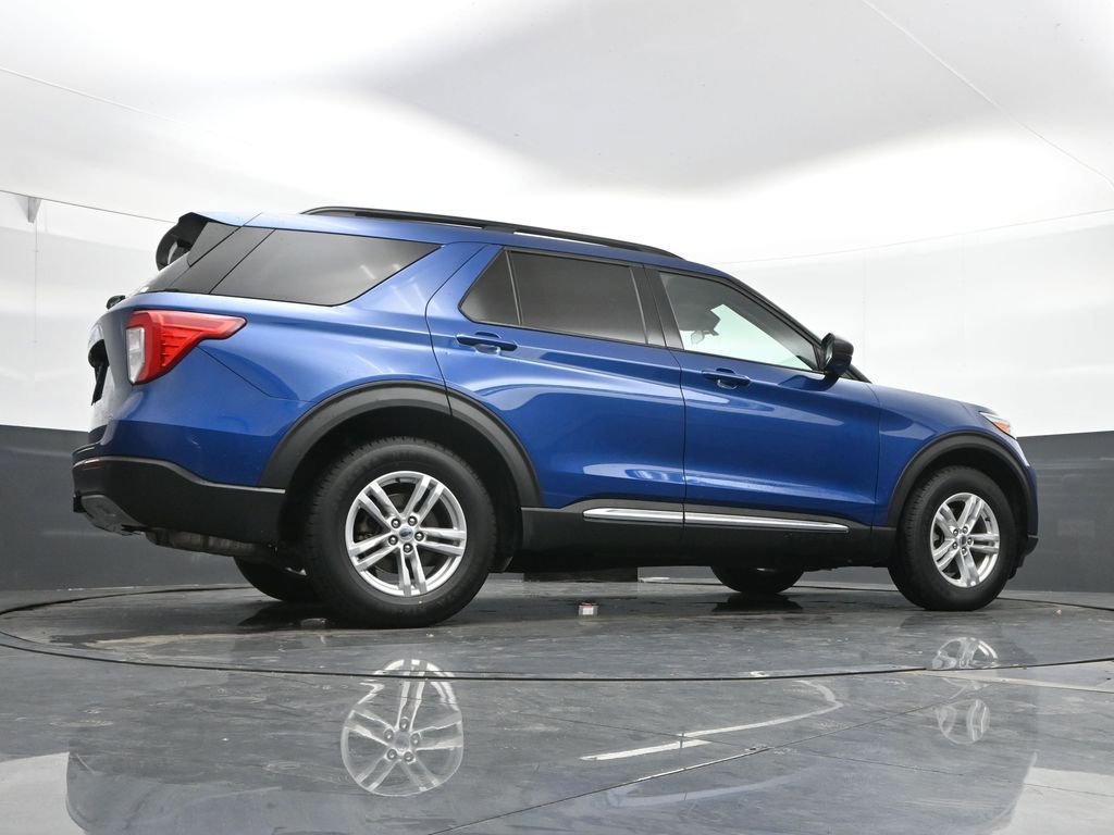Used 2022 Ford Explorer XLT w/ Equipment Group 202A image 44