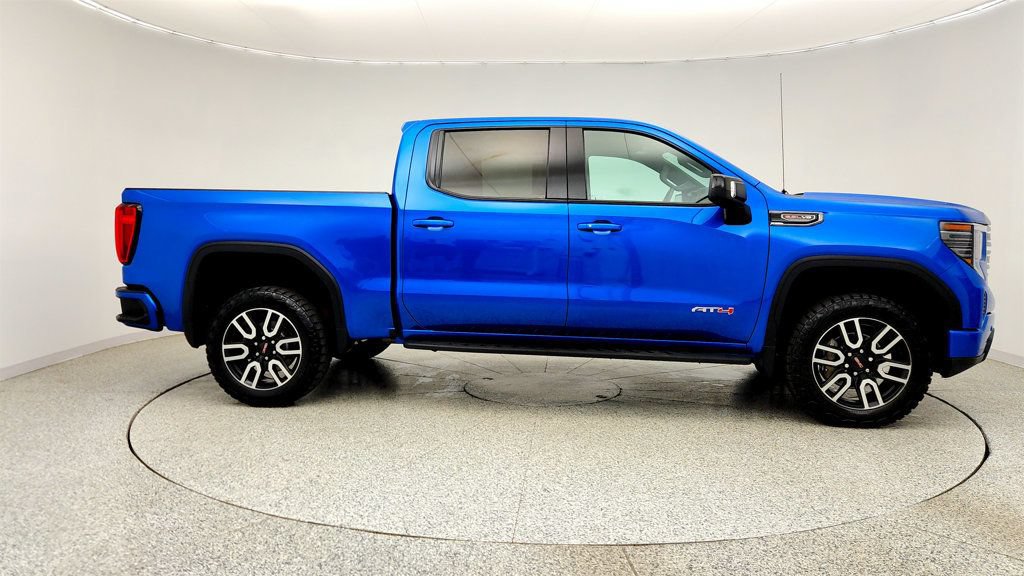 Used 2022 GMC Sierra 1500 AT4 w/ AT4 Premium Package AWD/4WD image 4