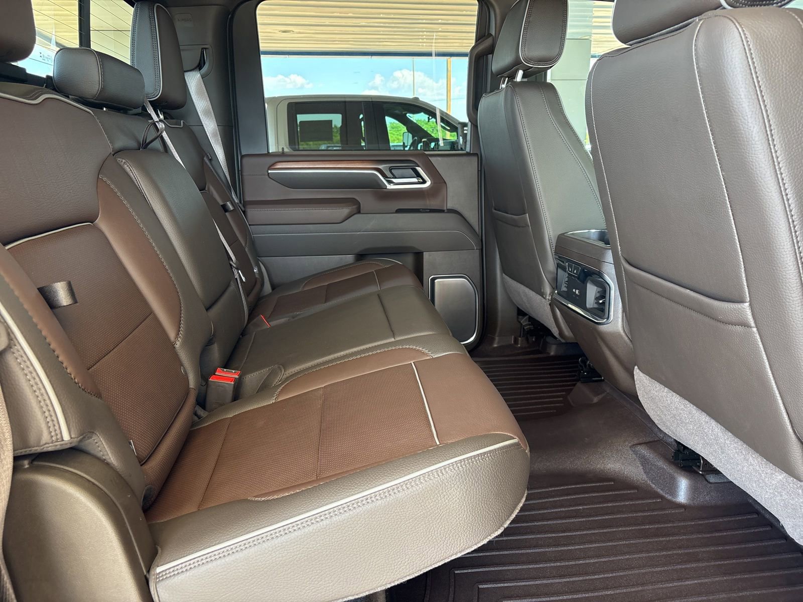 Used 2025 GMC Sierra 2500 Denali w/ Denali Reserve Package AWD/4WD image 20