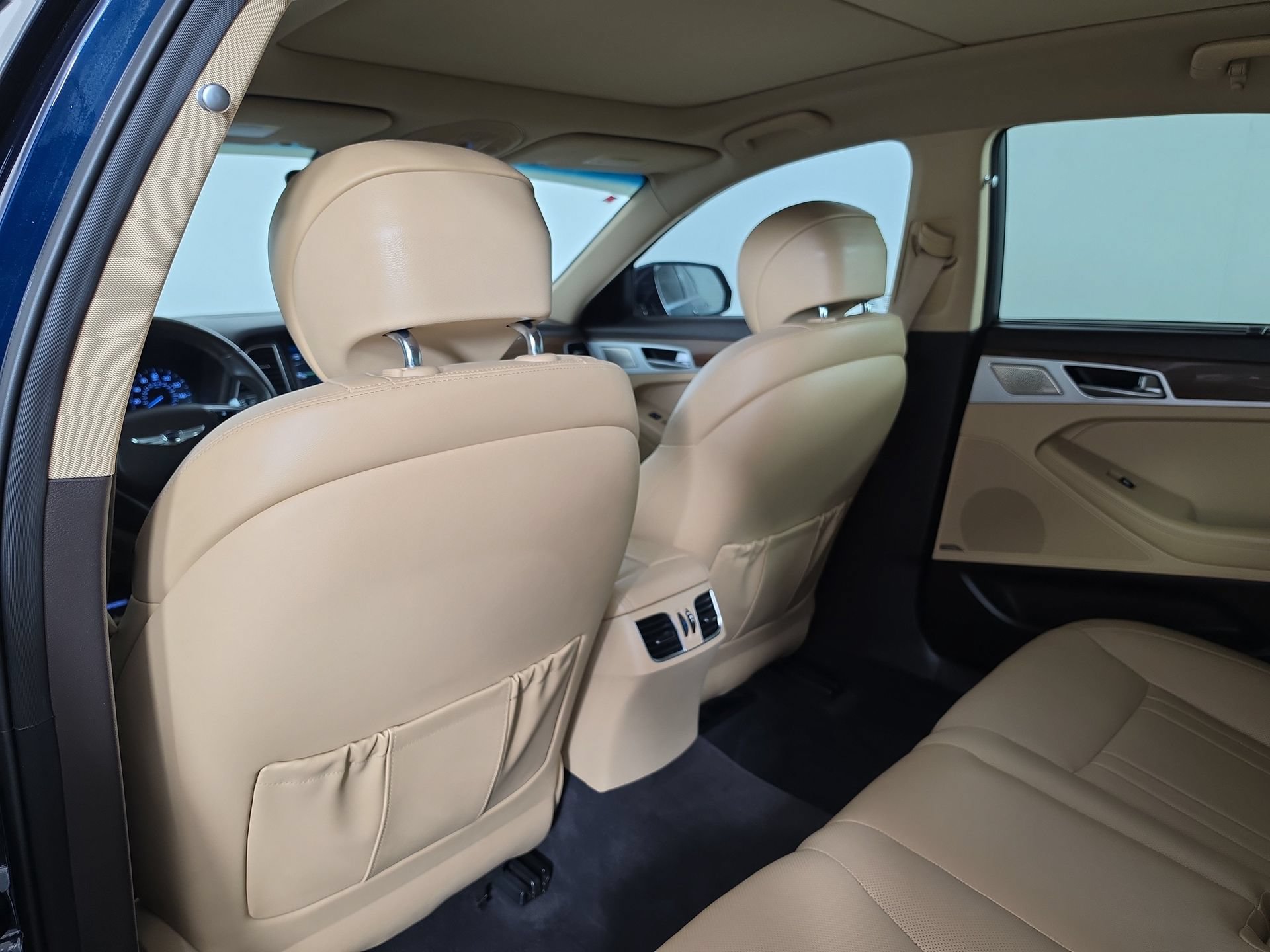 Used 2019 Genesis G80 3.8 image 36
