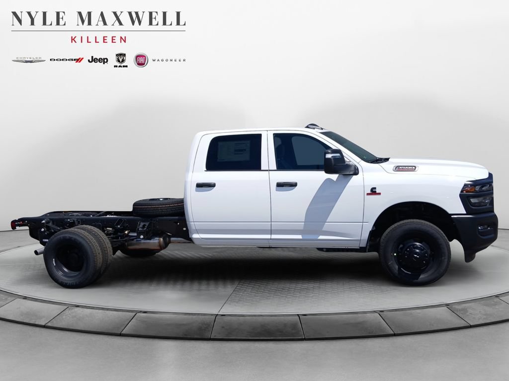 New 2026 RAM 3500 Tradesman AWD/4WD image 17