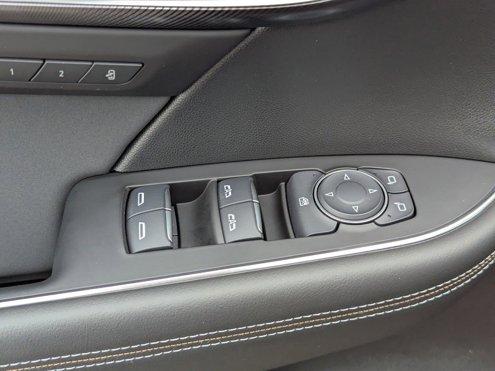 Used 2025 Buick Envision Sport Touring image 25