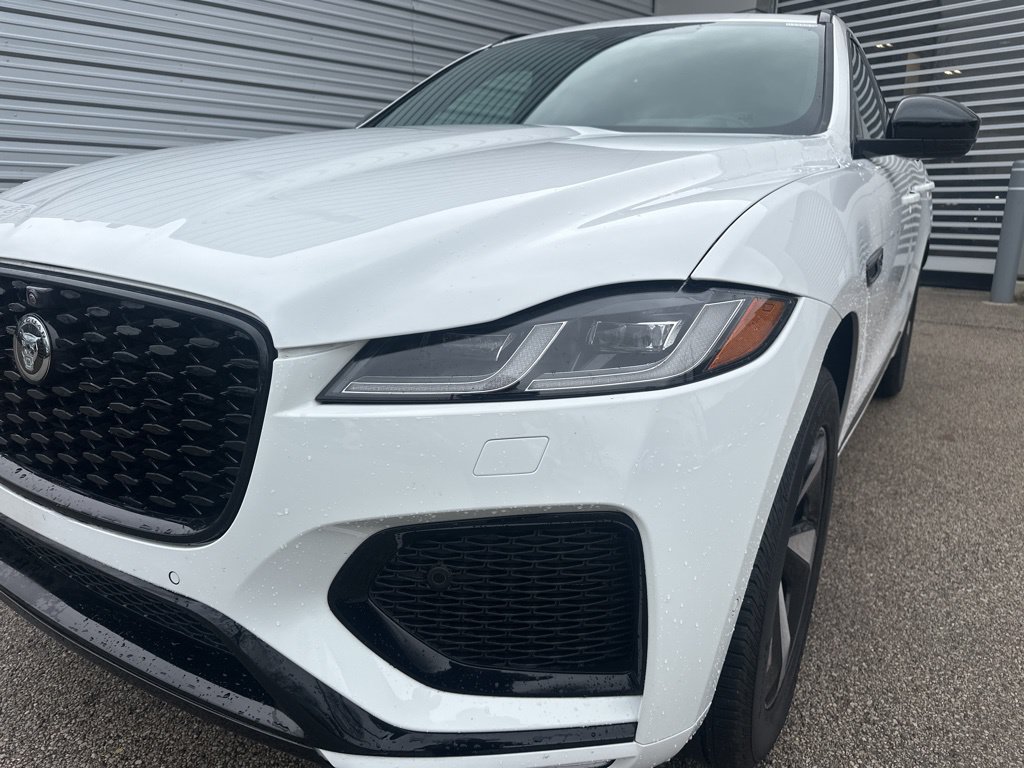 Used 2026 Jaguar F-PACE R-Dynamic S AWD/4WD image 16