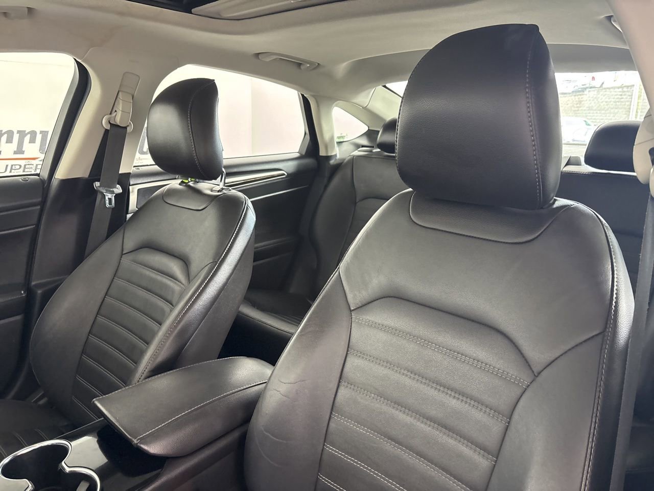 Used 2014 Ford Fusion SE w/ Equipment Group 202A image 11