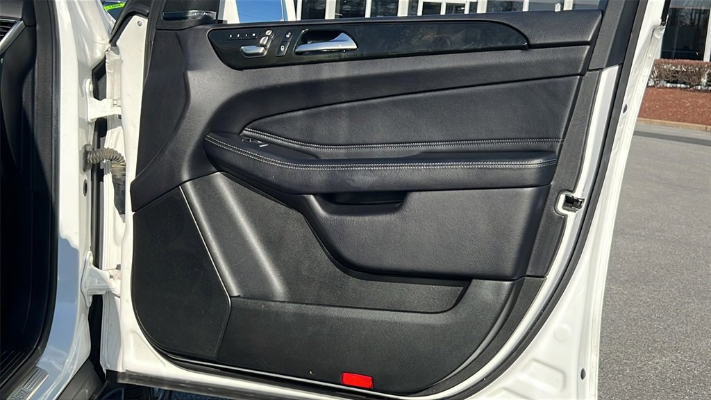 Used 2018 Mercedes-Benz GLS 450 4MATIC image 11