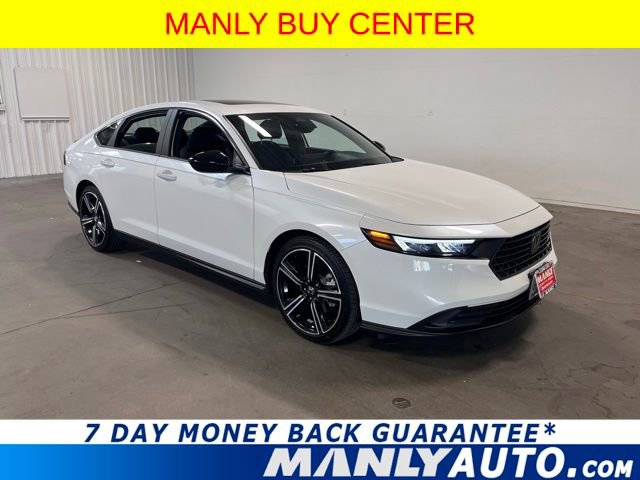 Used 2025 Honda Accord Sport image 1