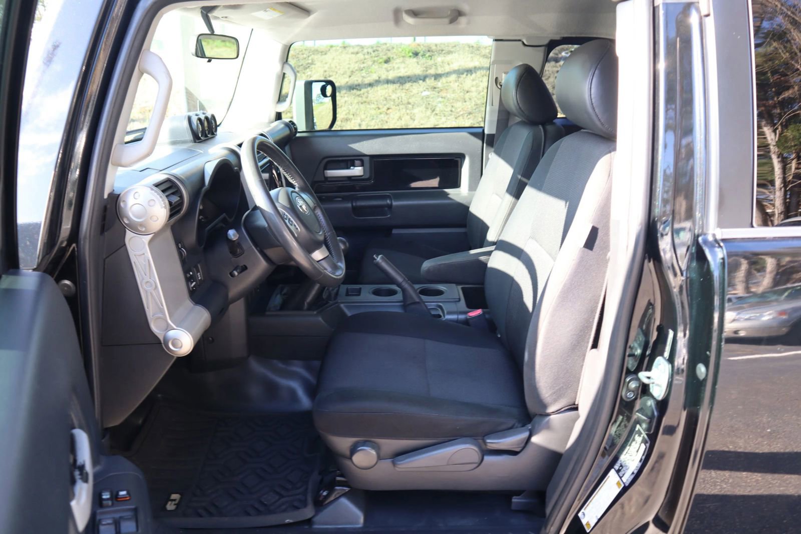 Used 2007 Toyota FJ Cruiser 4WD image 9