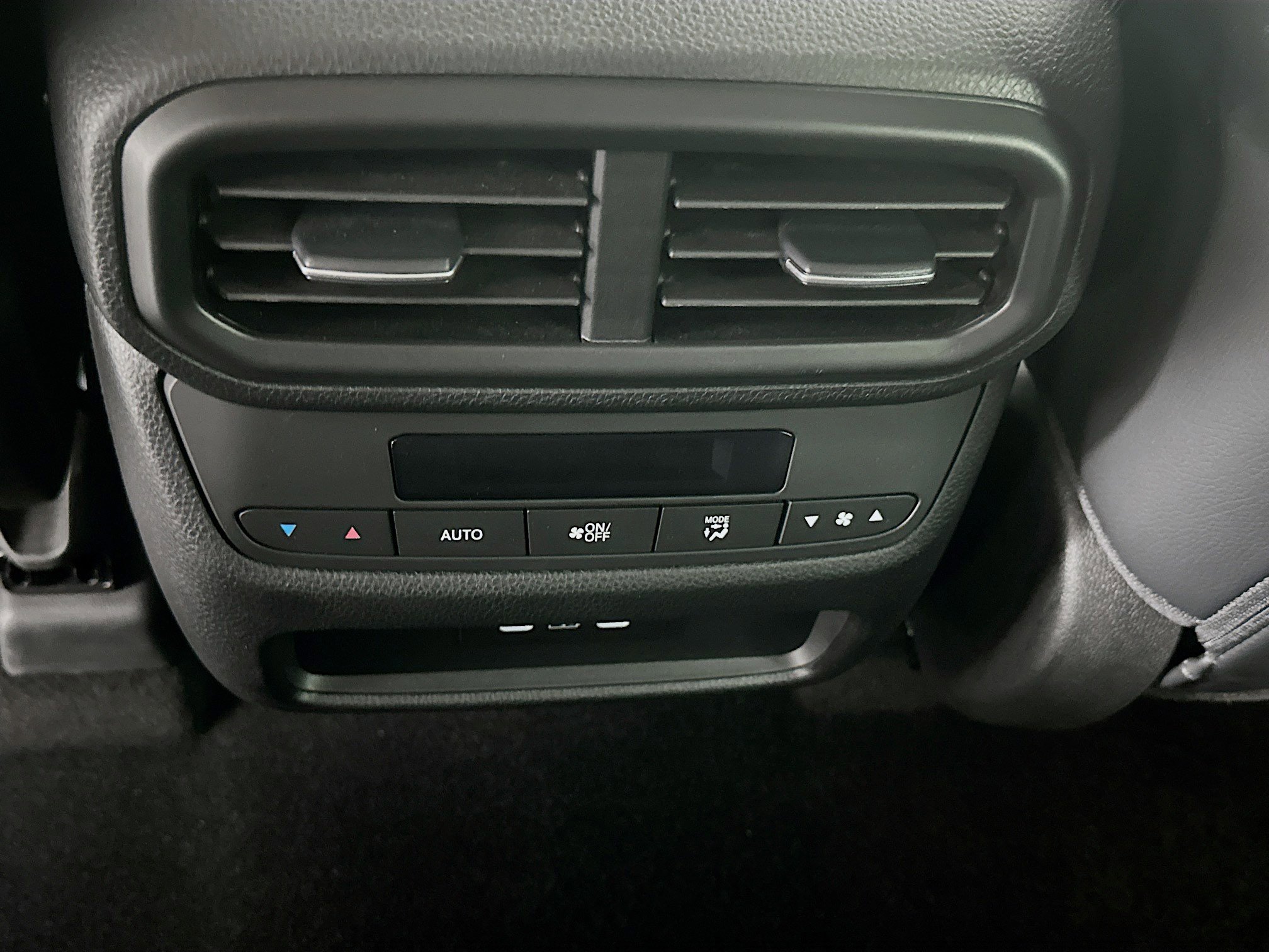 Used 2025 Honda Pilot EX-L image 27