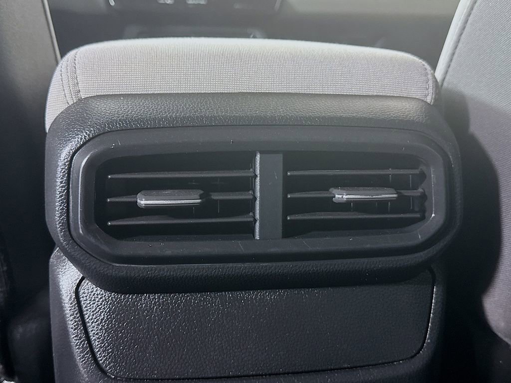 Used 2023 Honda Pilot LX image 23