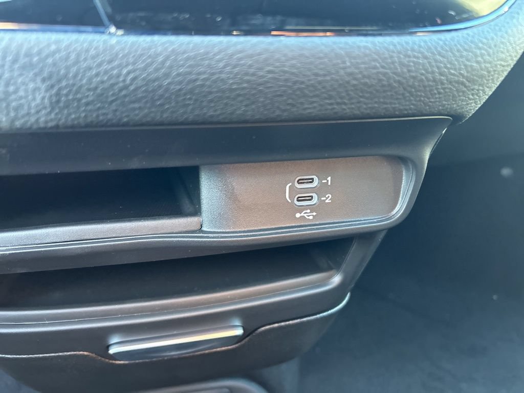 New 2026 Chrysler Pacifica Select FWD image 43