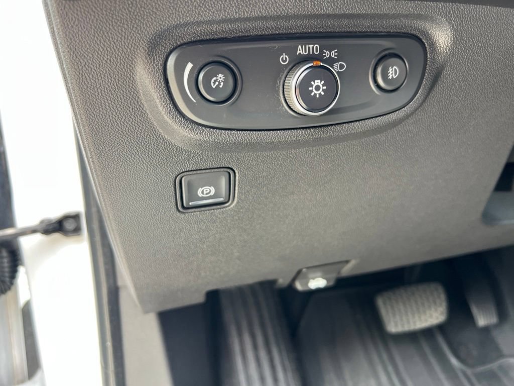 Used 2020 GMC Terrain SLT w/ Preferred Package FWD image 34