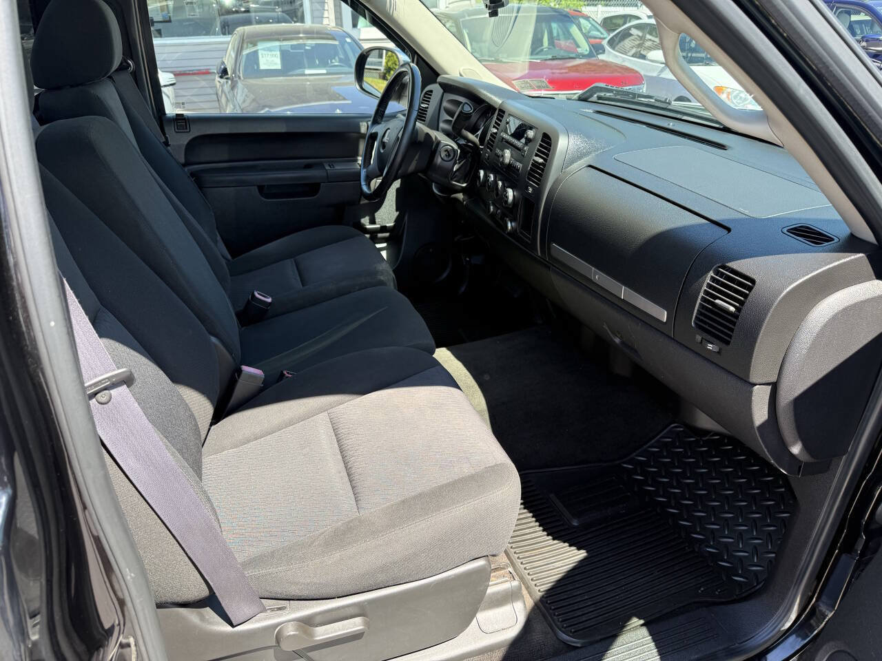 Used 2011 GMC Sierra 1500 SLE w/ Chrome Essentials Package AWD/4WD image 8