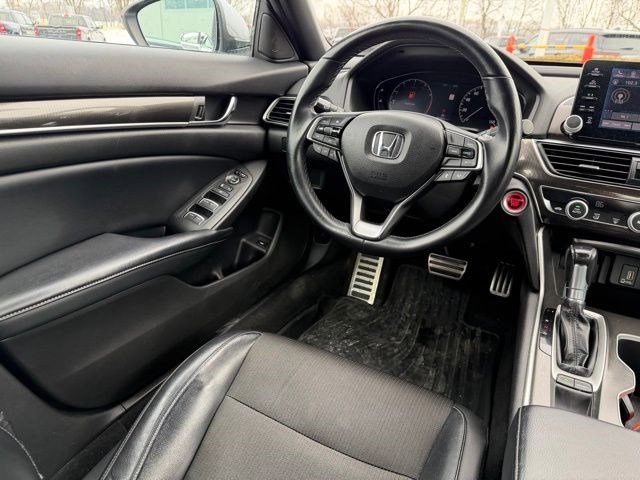 Used 2018 Honda Accord Sport image 14