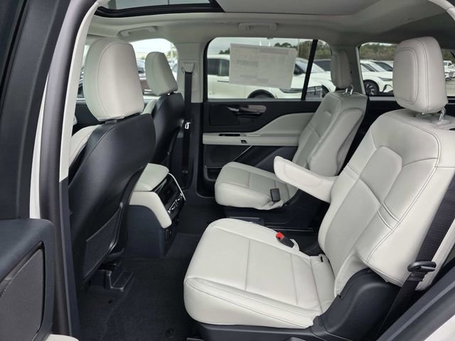 New 2026 Lincoln Aviator 2WD image 7
